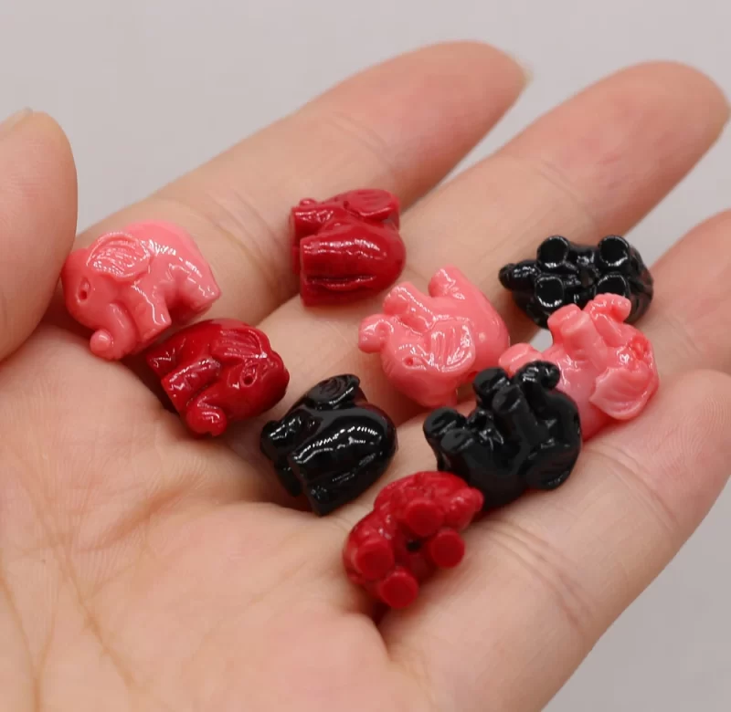 Červené  korálky slon 10ks | šperky