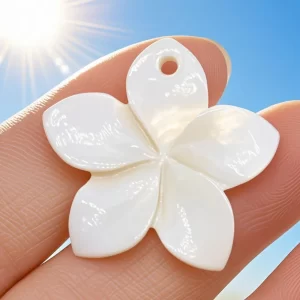 Přírodní mušlový přívěsek květina 25mm | šperk 5 ks