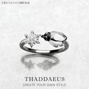 Stříbrný prsten vločka s tučňákem | šperk