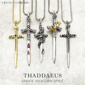 Stříbrný přívěsek meč na náhrdelníku | šperk