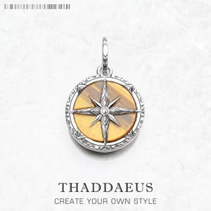 Stříbrný přívěsek s tygřím okem a motivem kompasu | šperk