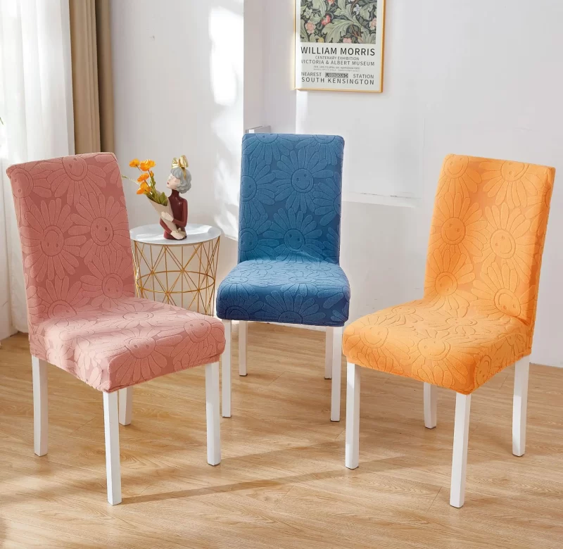 Elegantní elastický potah na židli | ochrana nábytku