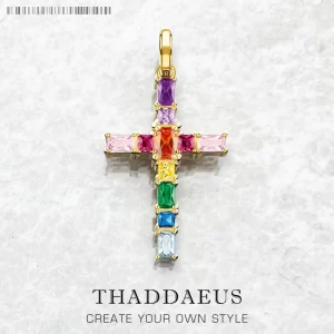 Stříbrný kříž s barevnými kameny | šperk