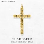 Přívěsek stříbrný kříž s černými kameny | šperk