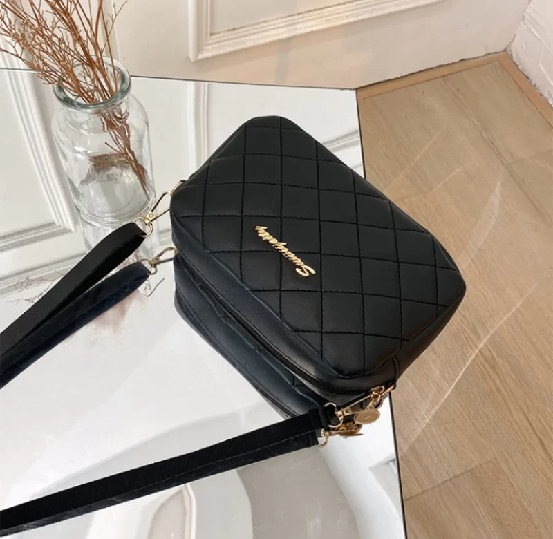 Elegantní dámská crossbody kabelka s třásněmi | Taška