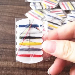 Cestovní šicí sada s jehlou a nití | šicí potřeby 10 ks