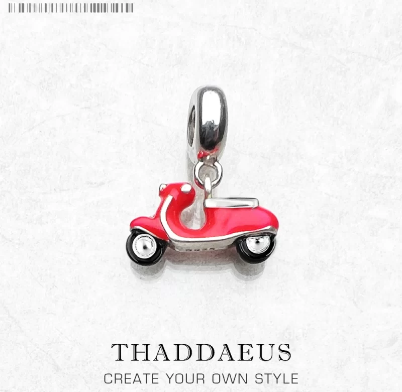 Stříbrný přívěsek retro motorka červená | šperk