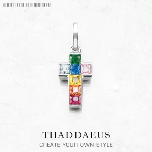 Stříbrný přívěsek kříž | šperk