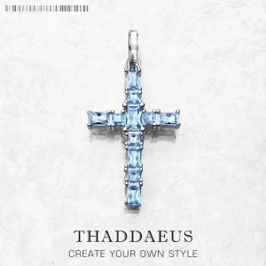 Stříbrný přívěsek kříž s akvamarínem | šperk