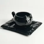 Černá kotěcí podložka