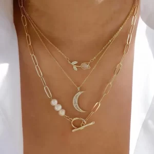 Vícevrstvý choker s křišťálovým přívěskem | dámský šperk