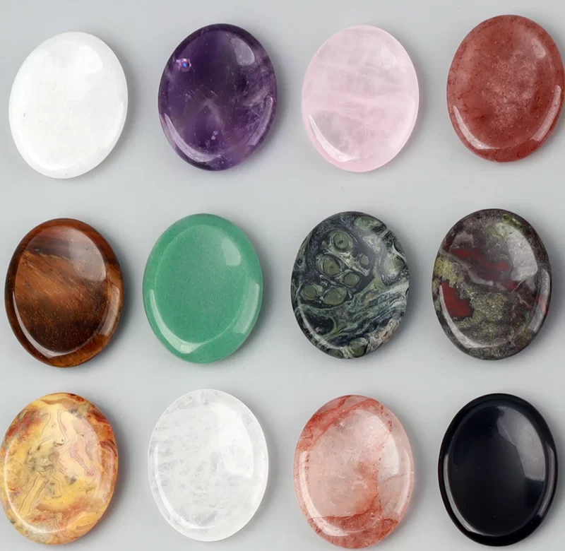 Worry stone ručně vyřezávaný | meditační kámen